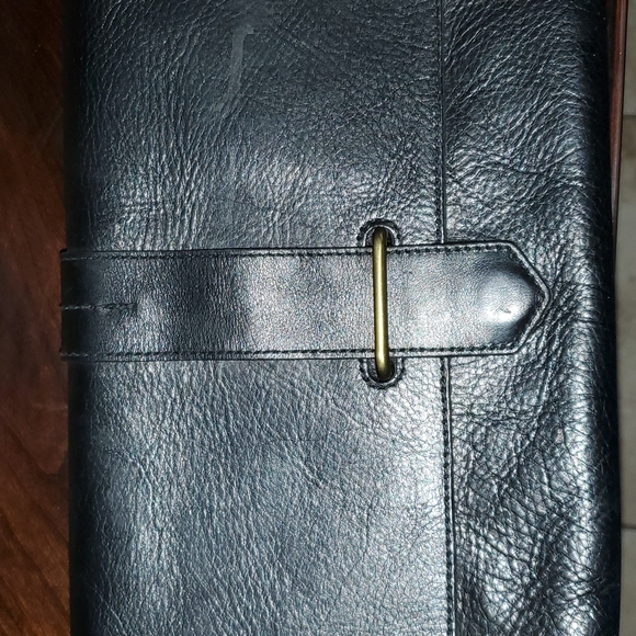 Madewell Clutch in GUC with magnetic security - Picture 3 of 8